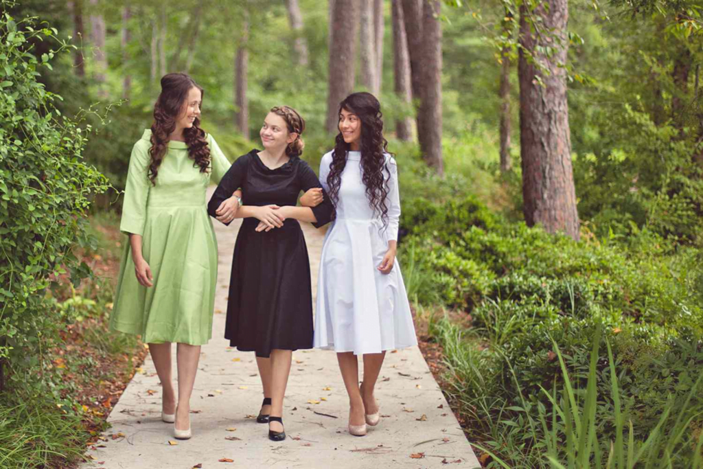 How Should A Christian Woman Dress?